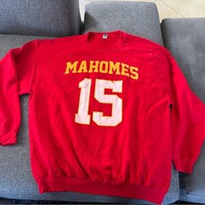 Red Mahomes 15 Sweatshirt New with-ought‎ tag